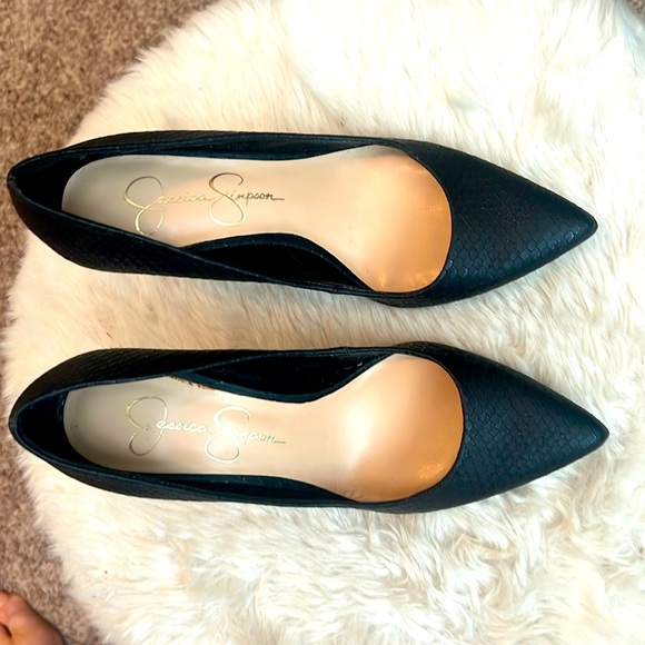 Jessica Simpson Shoes - Jessica Simpson black heels